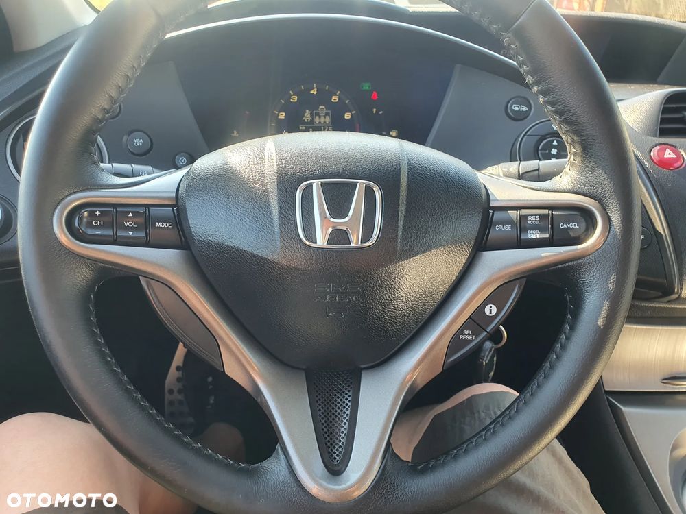 Honda Civic 1.4 i-VTEC Sport Black Edition - 16