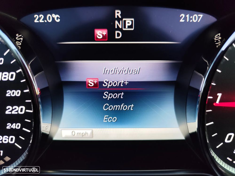 Mercedes-Benz E 220 d Cabrio 9G-Tronic AMG Line - 37