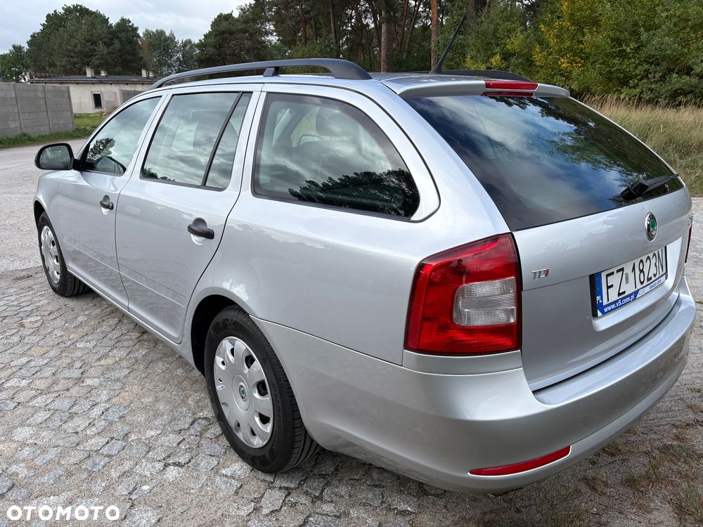 Skoda Octavia 1.6 TDI DPF Active - 6
