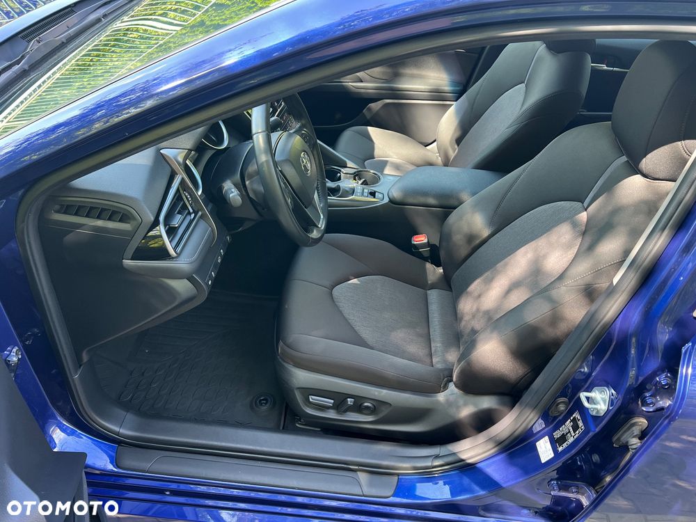 Toyota Camry 2.5 Hybrid Comfort CVT - 14