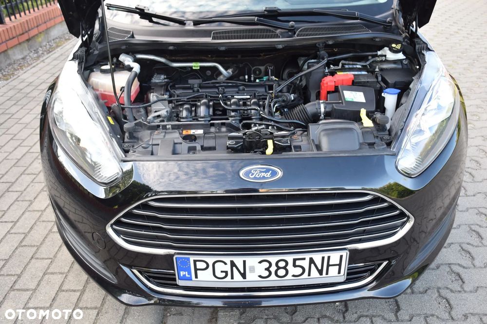 Ford Fiesta 1.25 Celebration - 17
