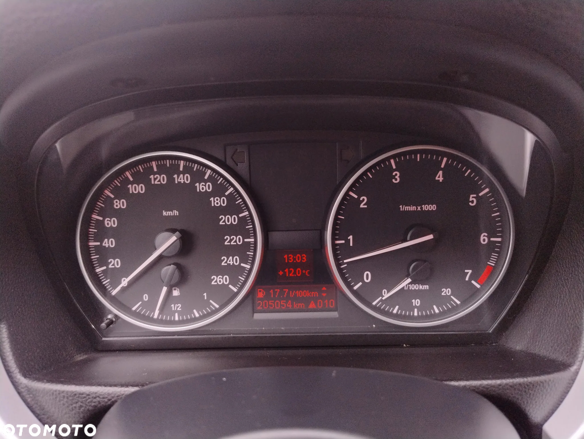 BMW Seria 3 318i - 13