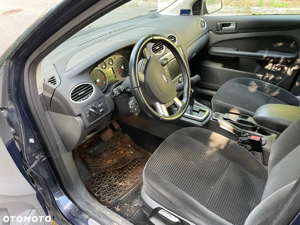 Ford Focus 1.6 TDCi Ghia - 8