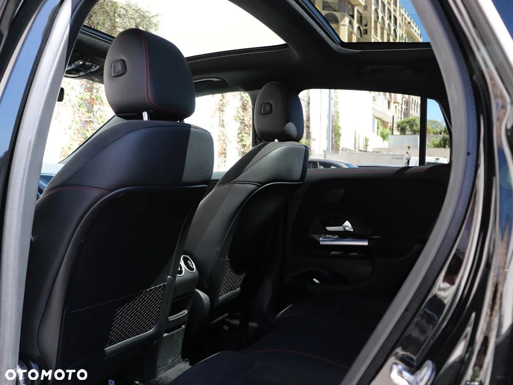 Mercedes-Benz GLA 250e AMG Line - 14