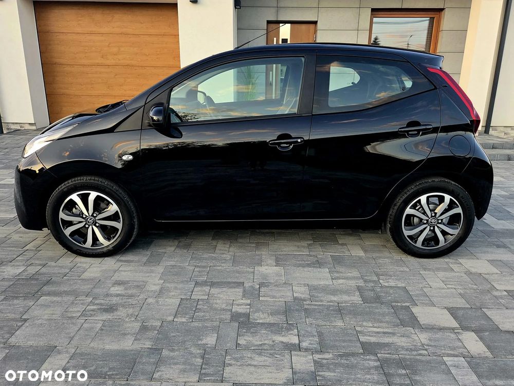 Toyota Aygo x.shift x-play connect - 12