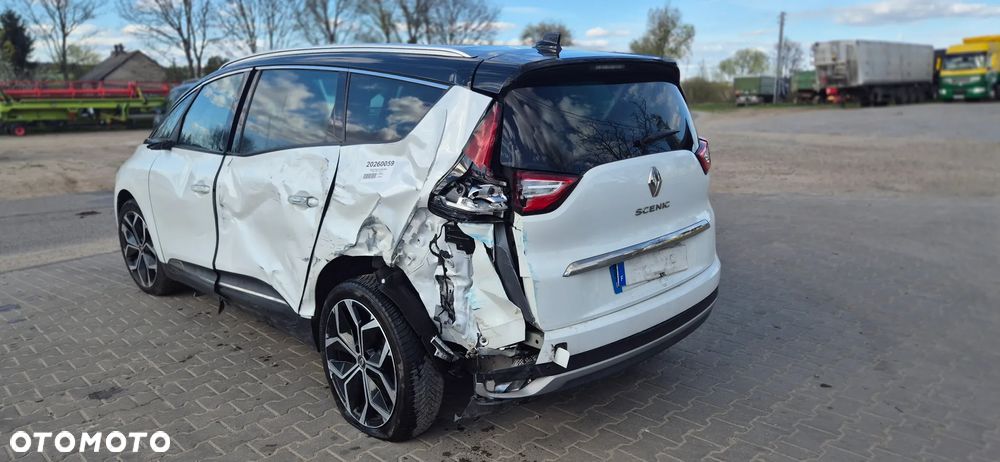 Renault Grand Scenic - 19