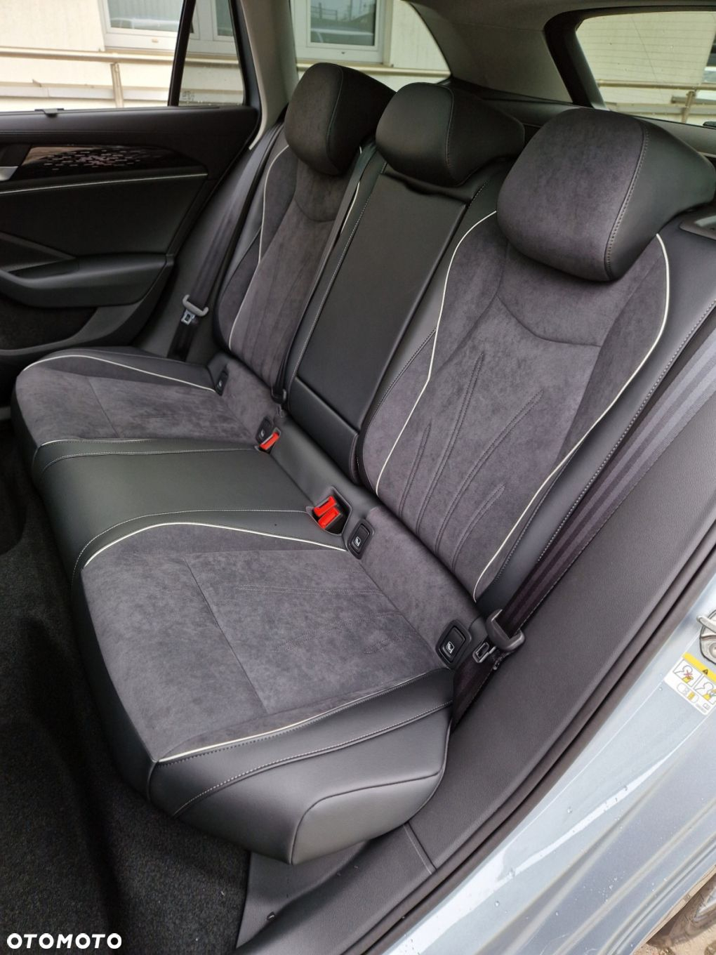 Volkswagen Passat 2.0 TDI EVO Elegance DSG - 17