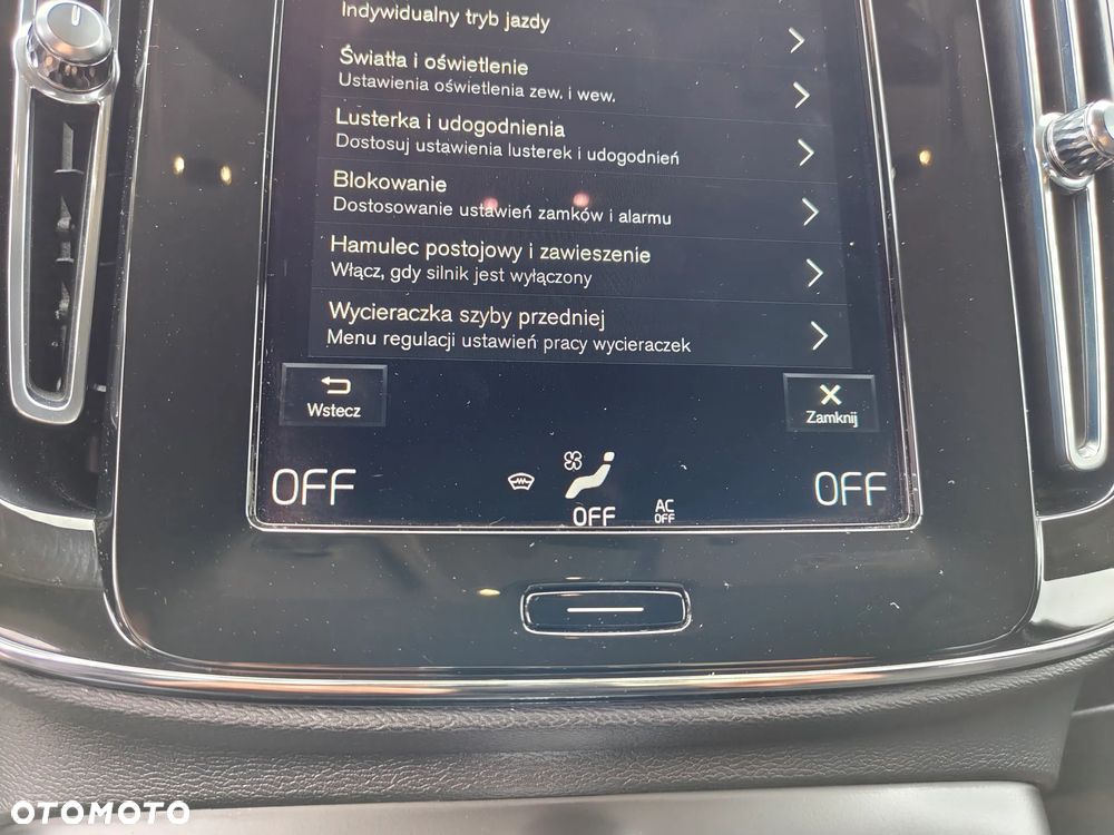 Volvo XC 40 - 24