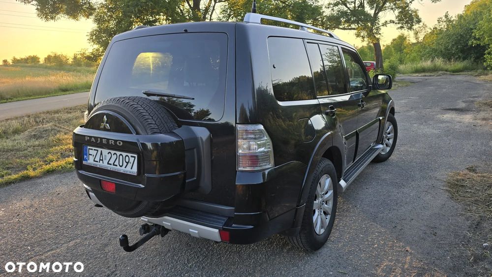 Mitsubishi Pajero 3.2 DID Elegance - 4