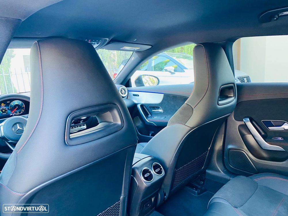 Mercedes-Benz CLA 180 d Shooting Brake AMG Line Aut. - 13