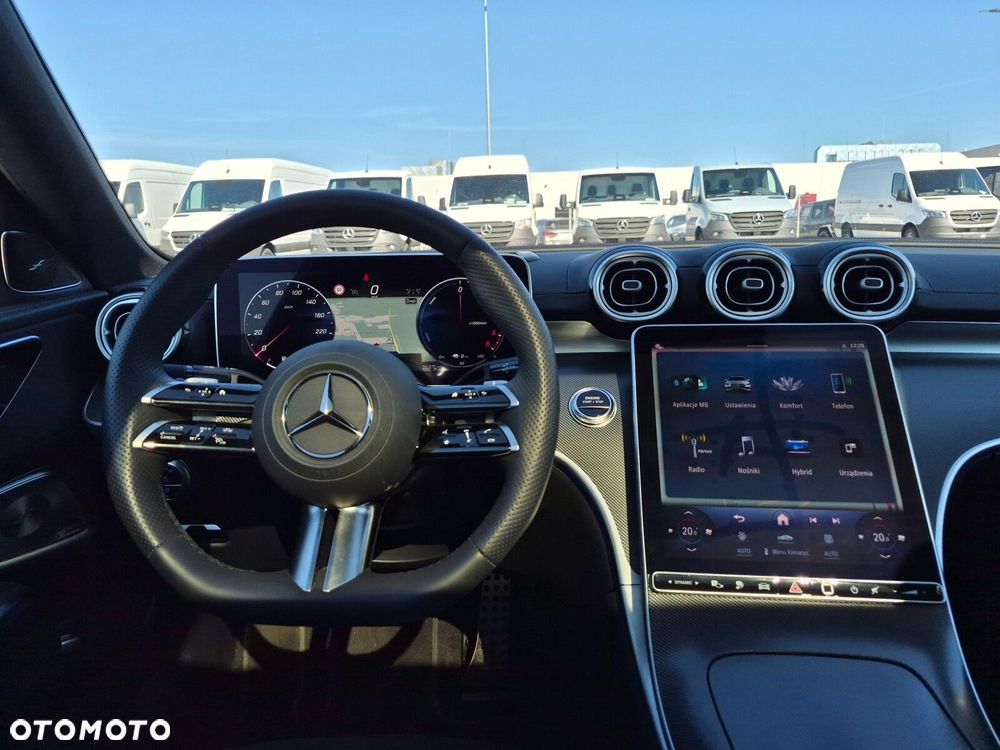 Mercedes-Benz Klasa C 300 de PHEV 4-Matic AMG - 28