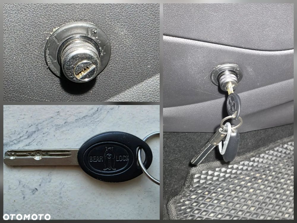 Ford Kuga 2.0 TDCi 4x4 Titanium - 34