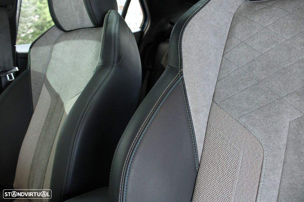 Peugeot e-2008 GT Pack - 48