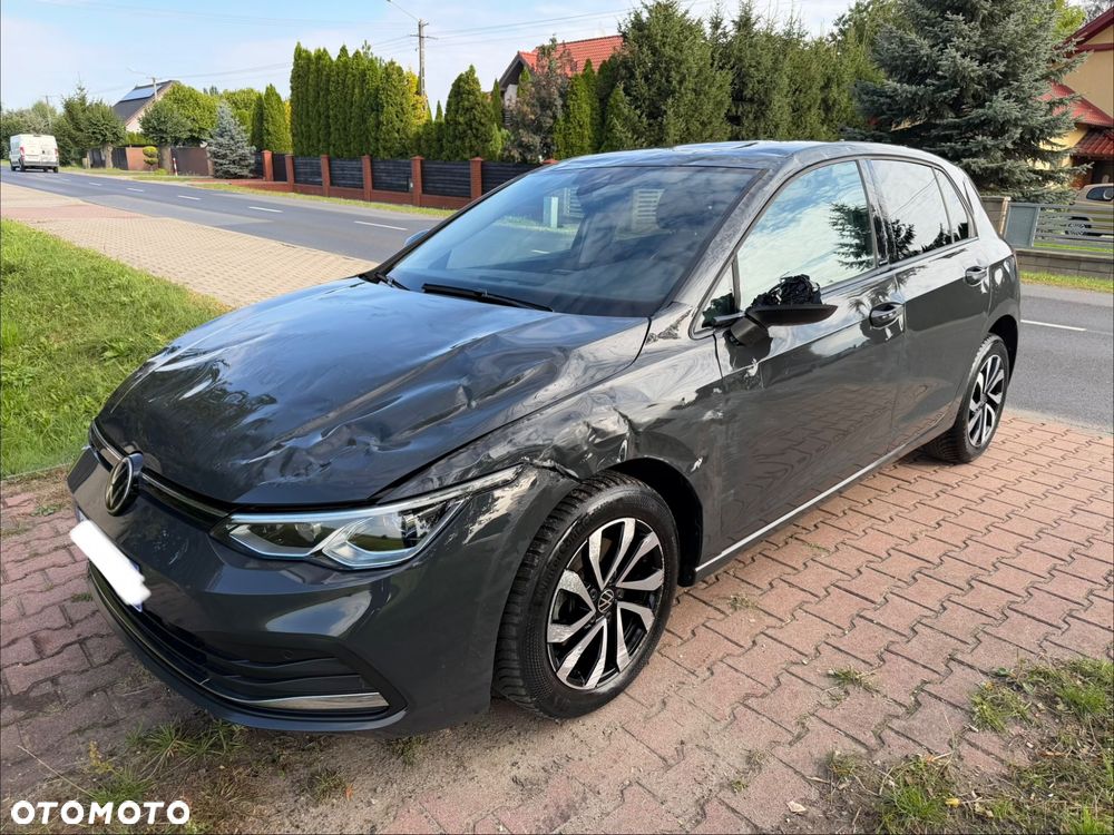 Volkswagen Golf 1.5 eTSI OPF DSG Active - 5