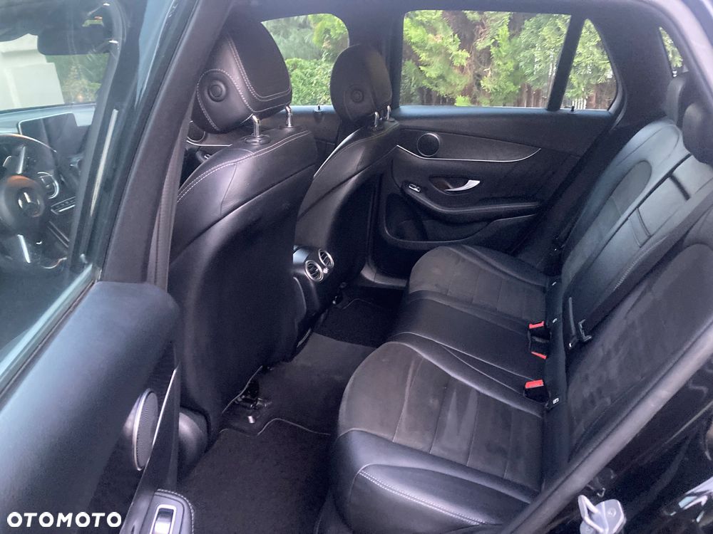 Mercedes-Benz GLC - 33