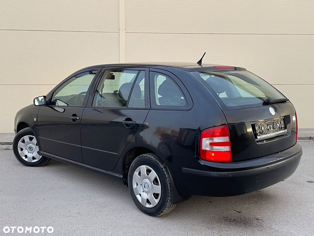 Skoda Fabia - 10