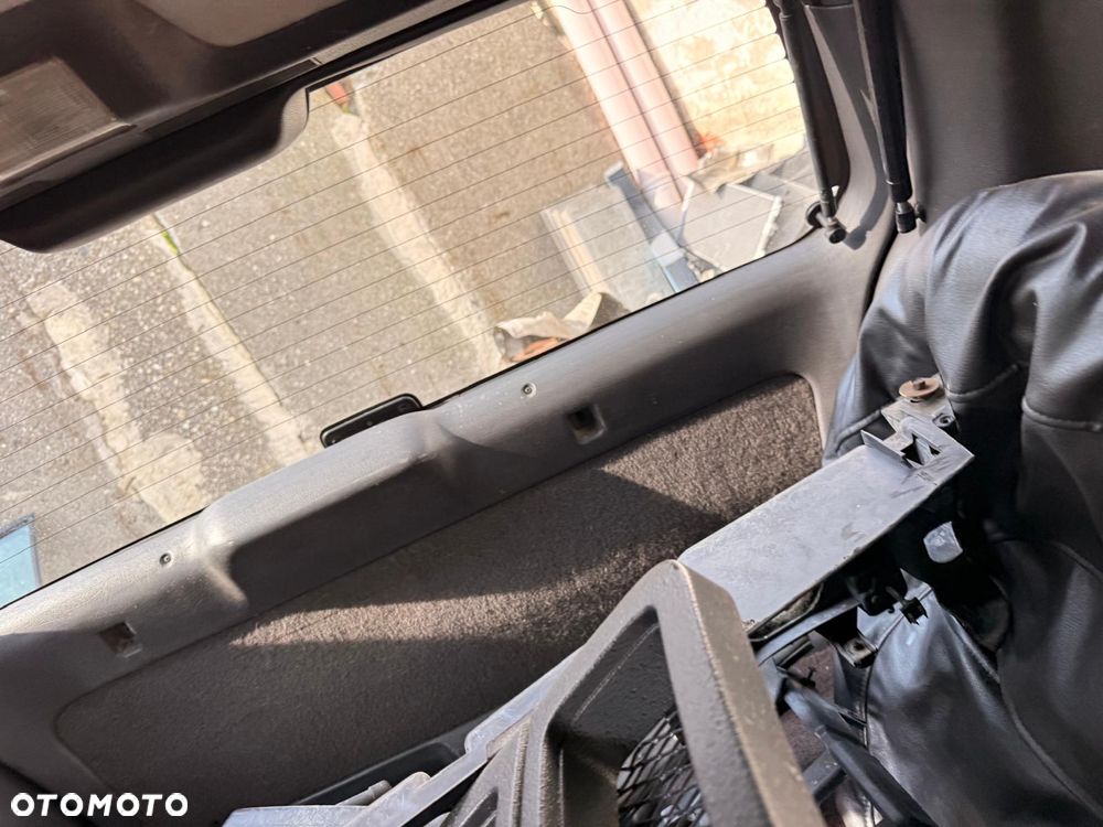 Jeep Grand Cherokee - 22