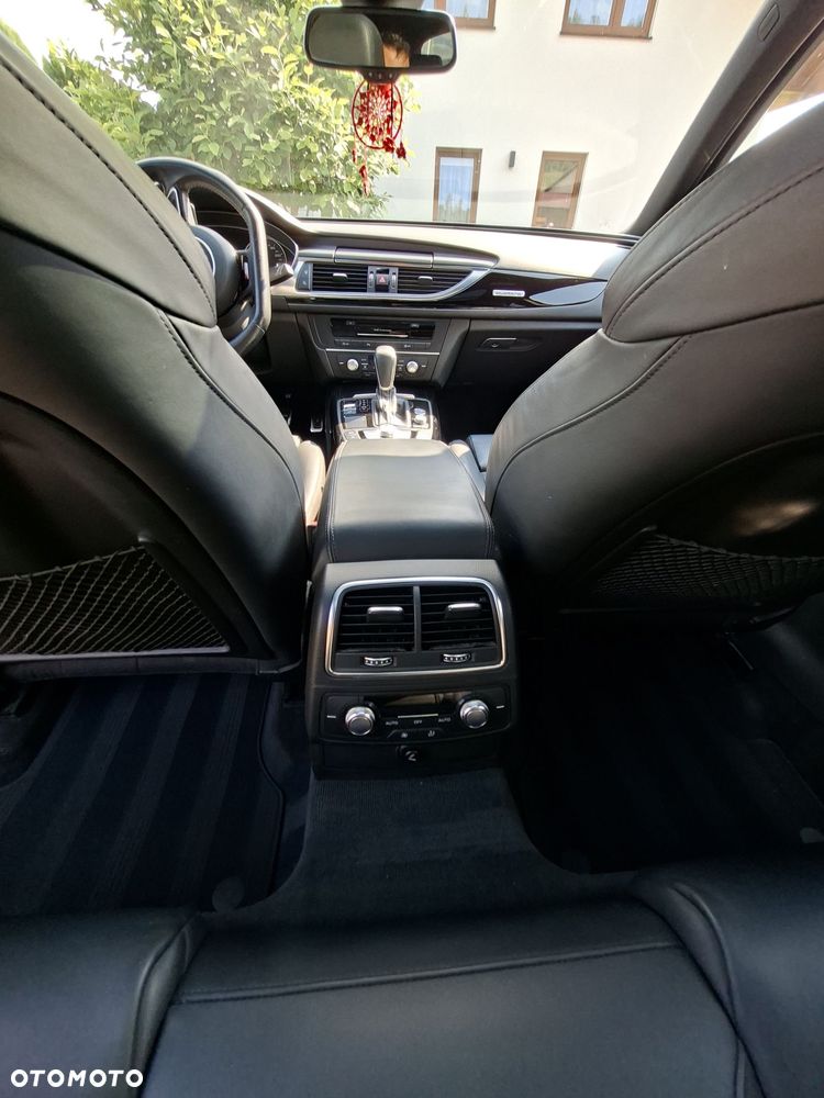 Audi A6 Avant 2.0 TDI Quattro S tronic - 13