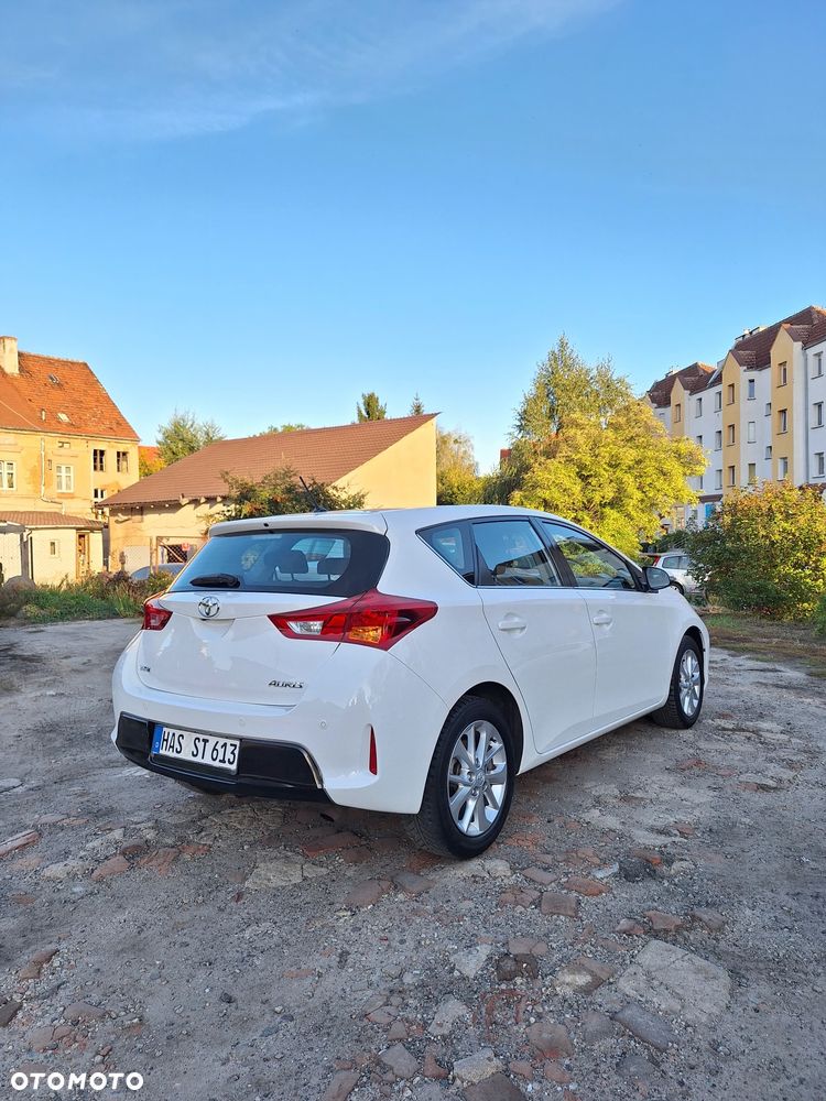 Toyota Auris - 4
