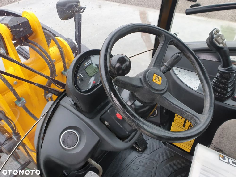 JCB 409 AGRI 40 KM/H WIDLY/ŁYŻKA SPROWADZONA SUPER STAN - 16