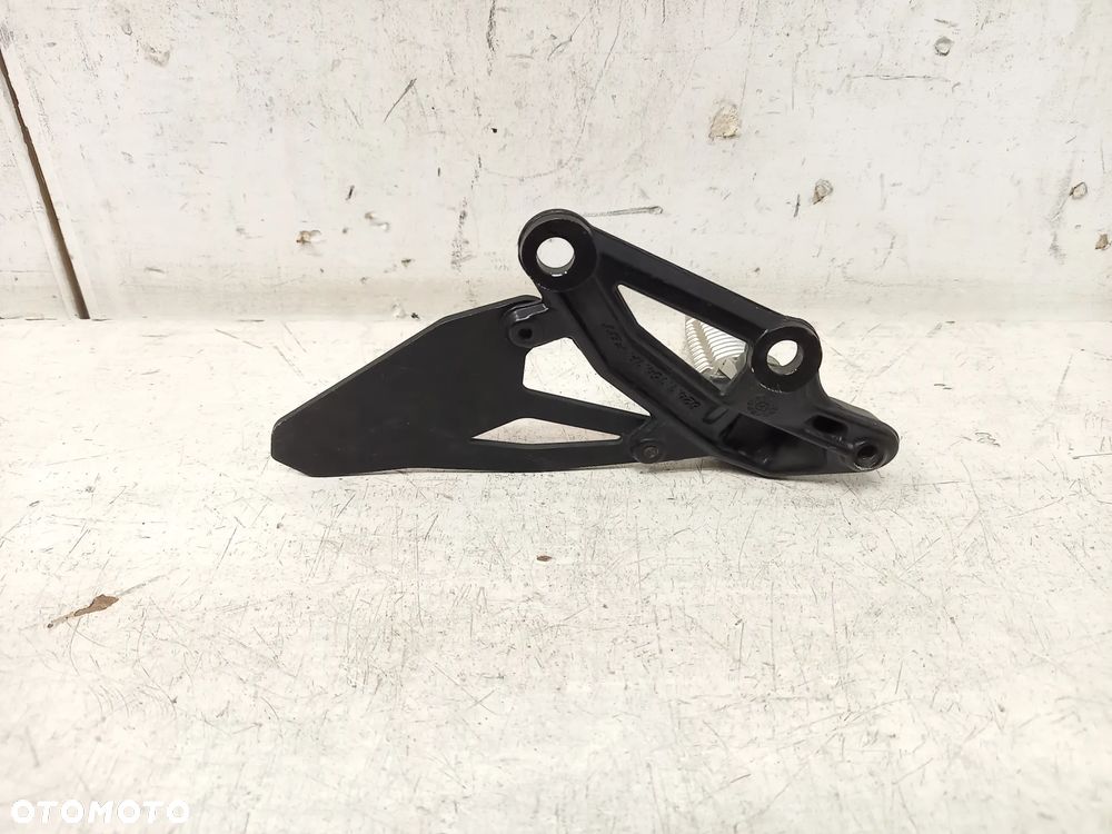 Ducati Streetfighter mocowanie wspornik dzwigni podnóżka przod lewy - 2