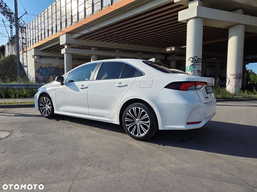 Toyota Corolla 1.8 Hybrid Comfort - 3