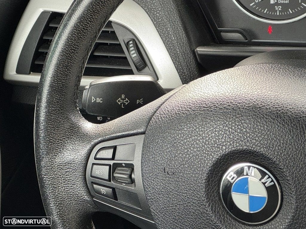 BMW 114 d Line Urban - 12
