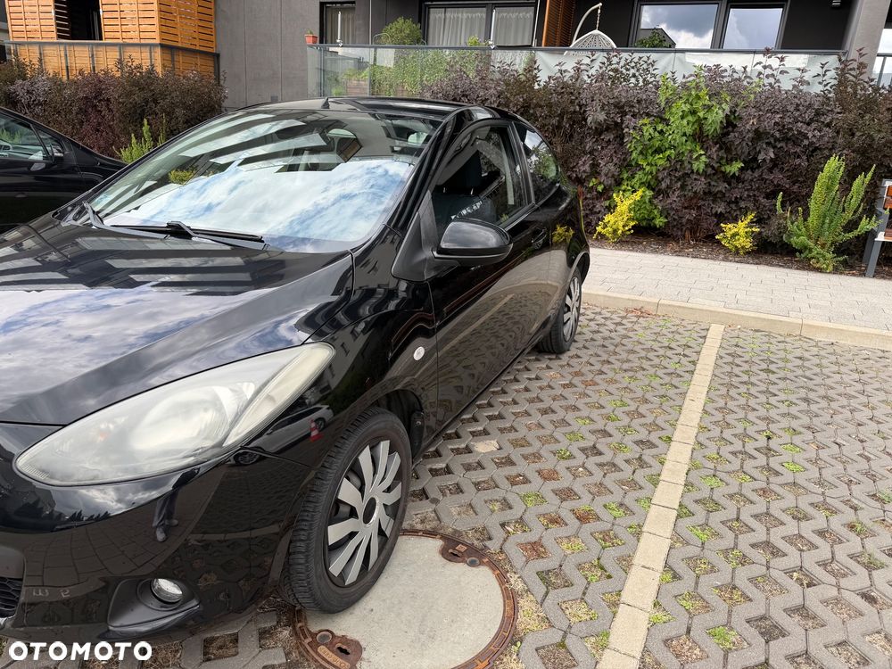Mazda 2 - 4