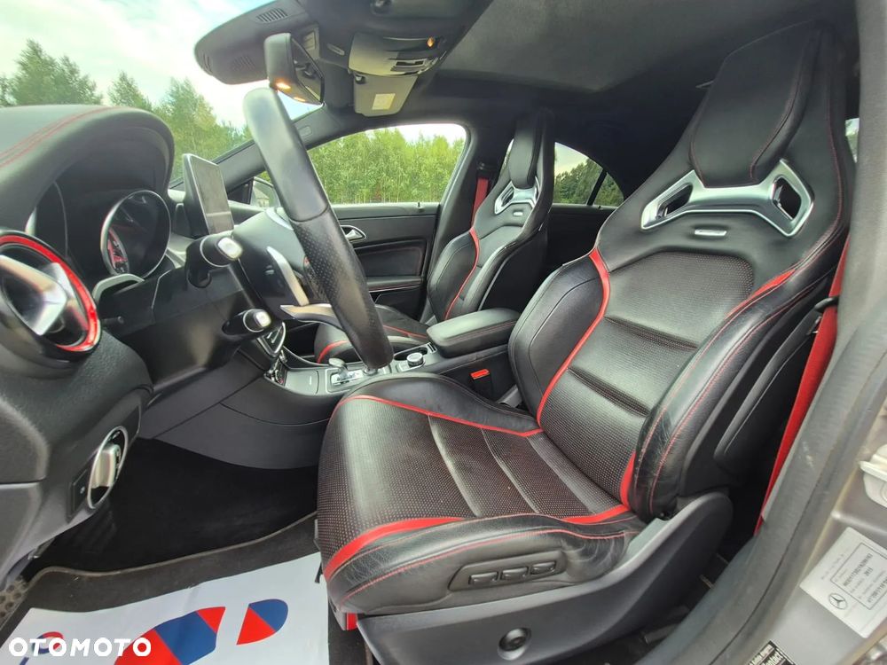 Mercedes-Benz CLA AMG 45 4-Matic - 27