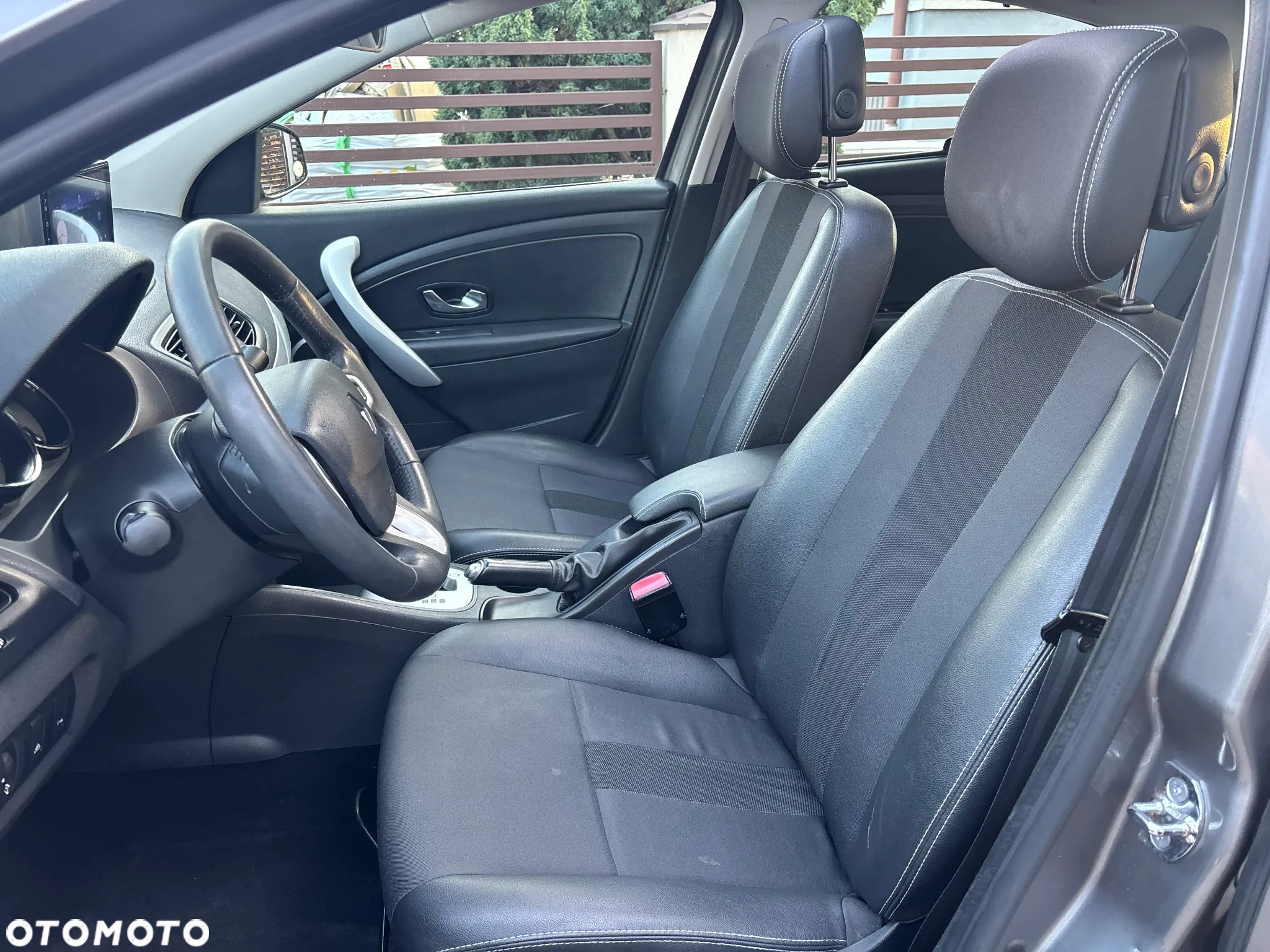 Renault Fluence 2.0 16V 140 CVT Sportway - 17