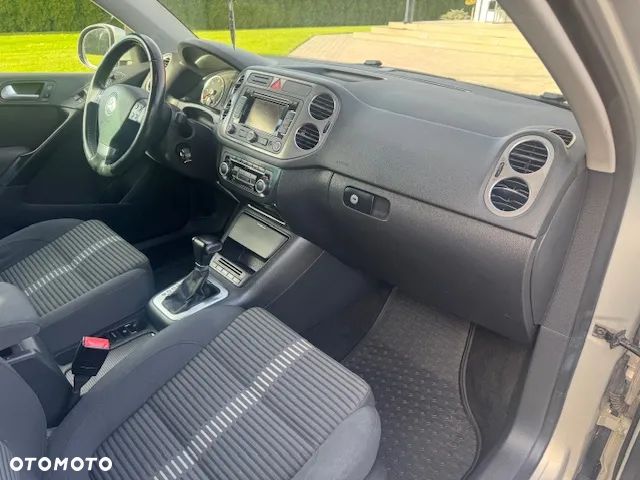 Volkswagen Tiguan - 20