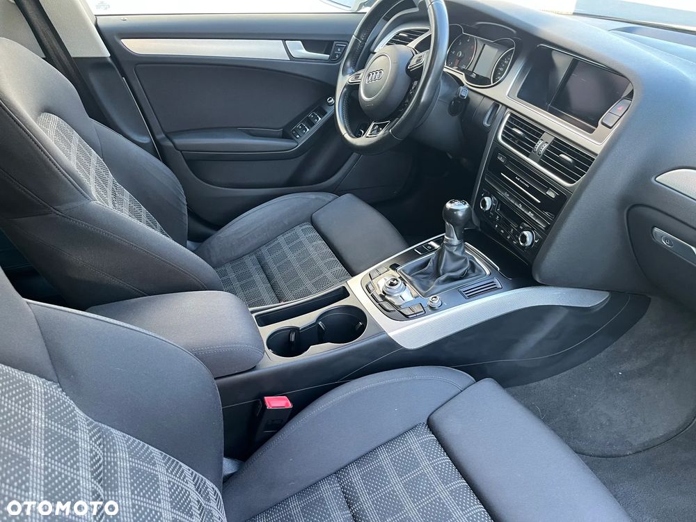 Audi A4 Limousine 2.0 TDI - 30