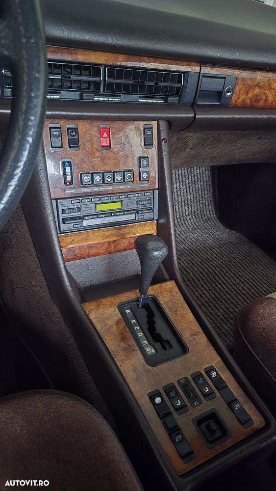 Mercedes-Benz W126 - 35