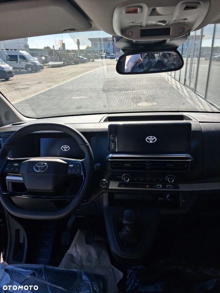 Toyota ProAce - 12