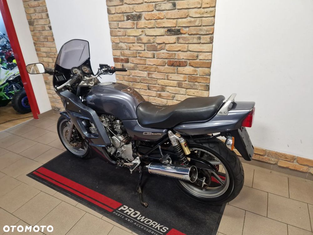 Honda CB - 4