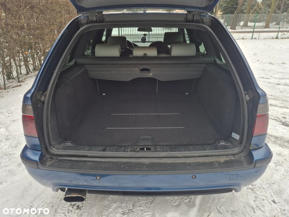 BMW 530D E39 Touring Seria 5 2002r LIFT Mpakiet Topasblau Metallic wszystkie części - 10