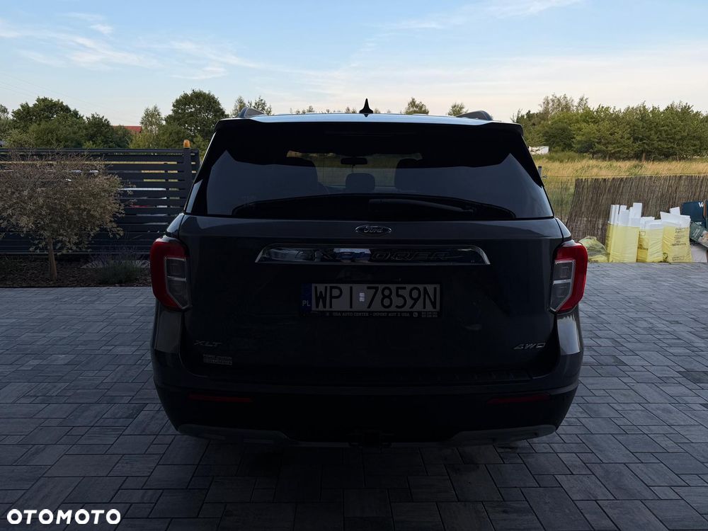 Ford Explorer - 5