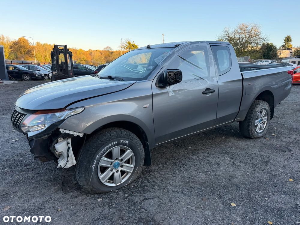 Mitsubishi L200 - 4