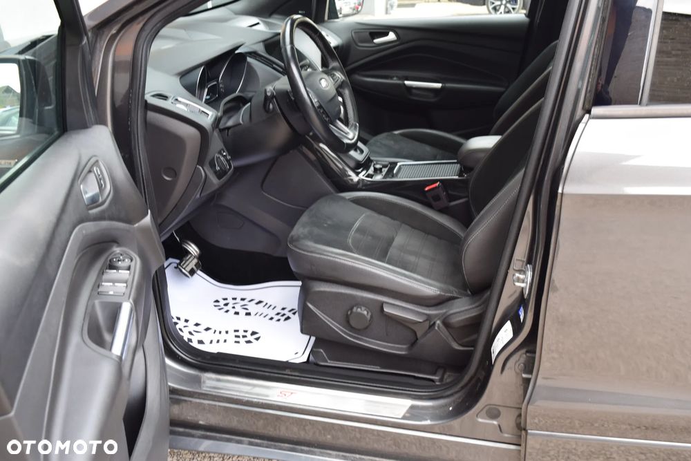 Ford Kuga 2.0 TDCi AWD ST-Line - 20