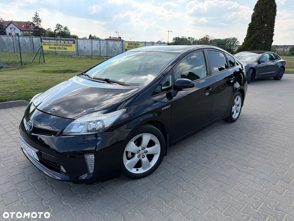 Toyota Prius 1.8 HSD Prestige - 1