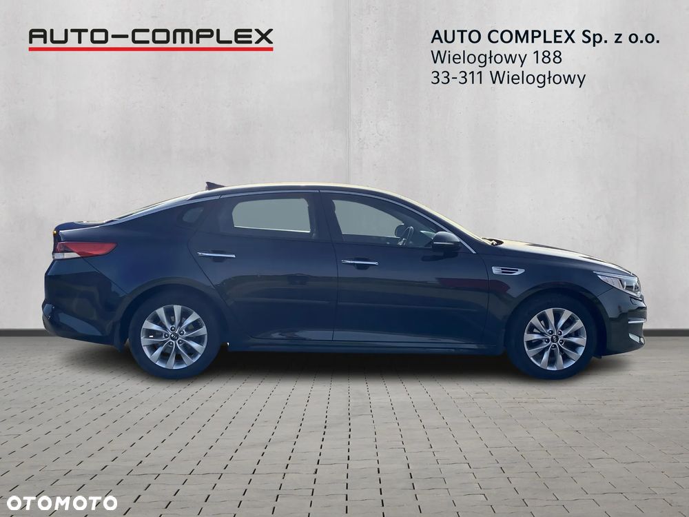 Kia Optima 2.0 L - 7