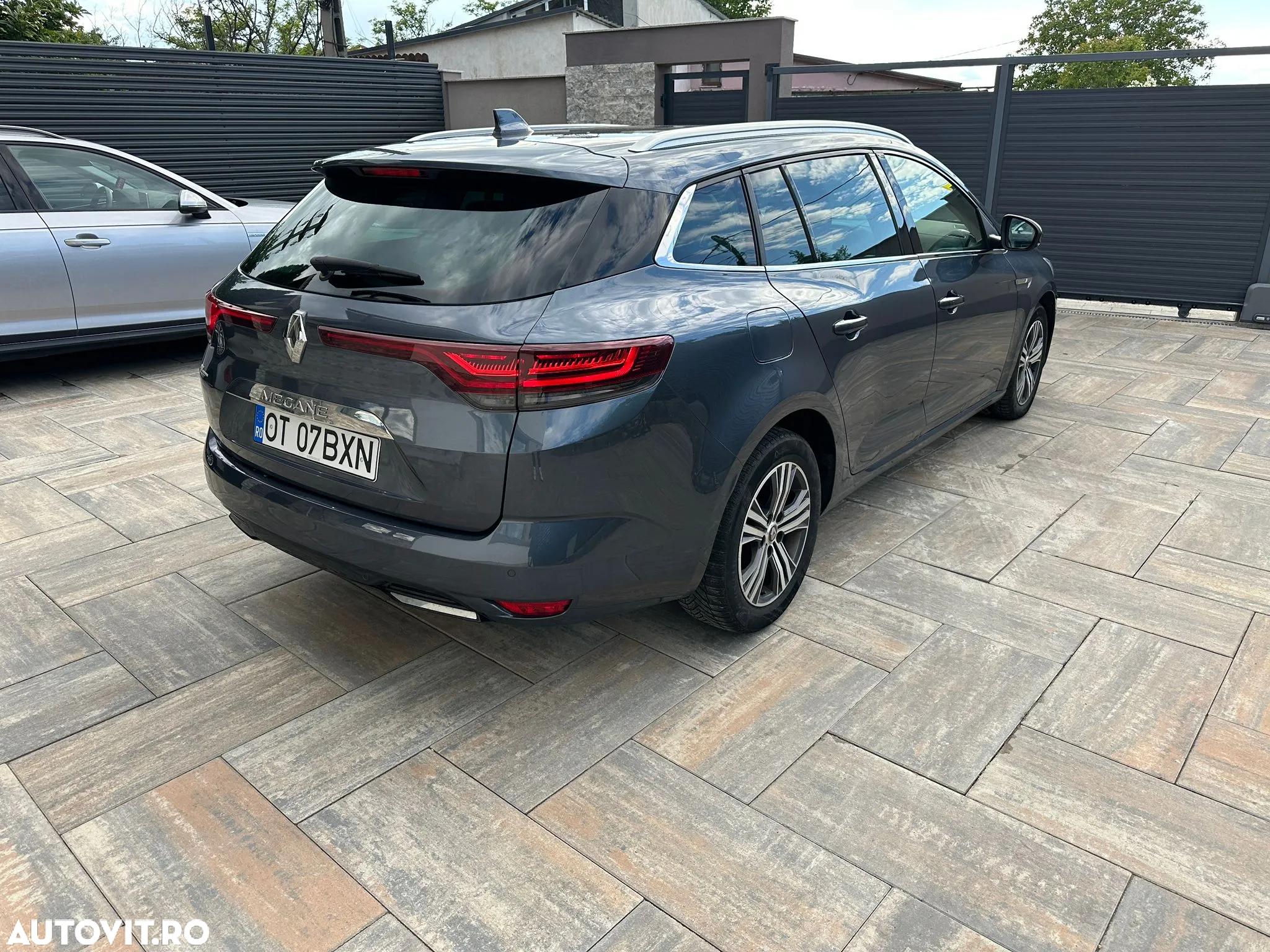 Renault Megane Estate Blue dCI Intens - 2