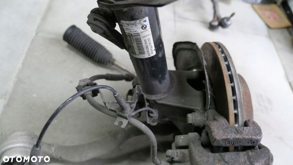 bmw f32 amortyzator zwrotnica prawy przód wahacze 6799098 6850902 - 2