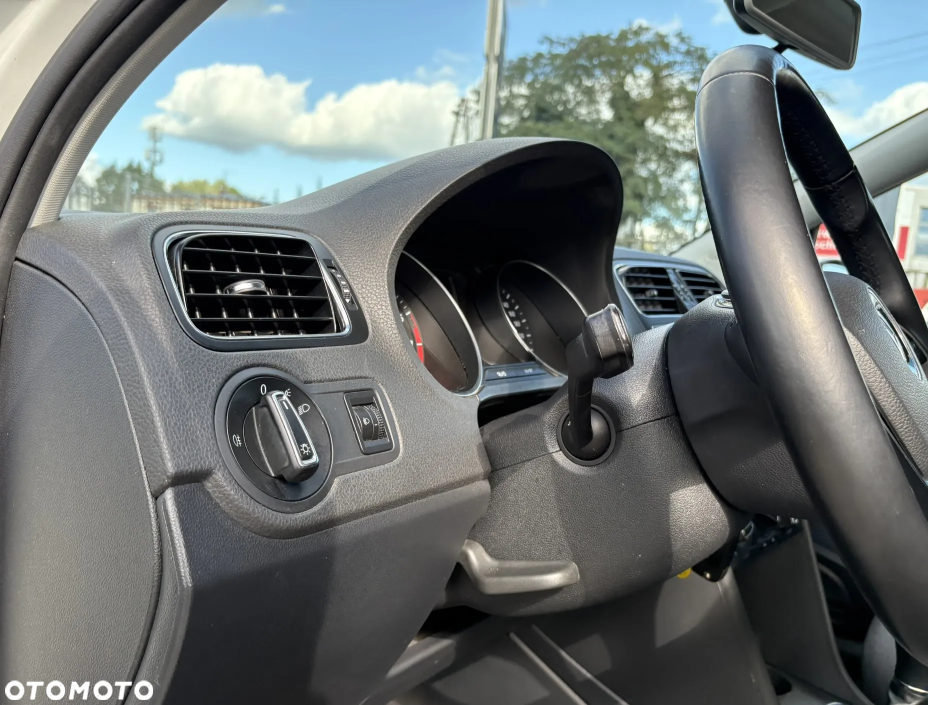 Volkswagen Polo 1.0 Comfortline - 10