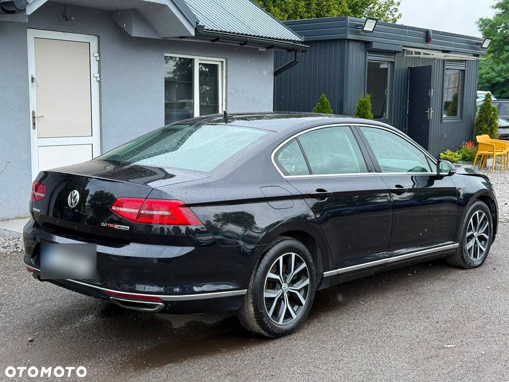 Volkswagen Passat - 2
