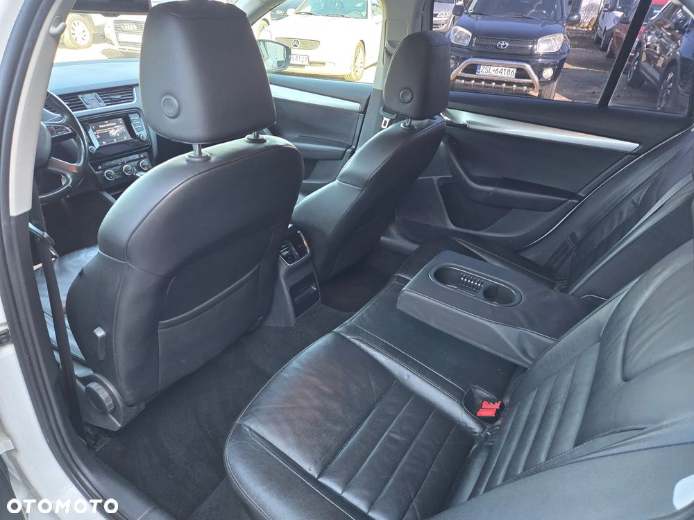 Skoda Octavia 1.6 TDI Ambition DSG - 12