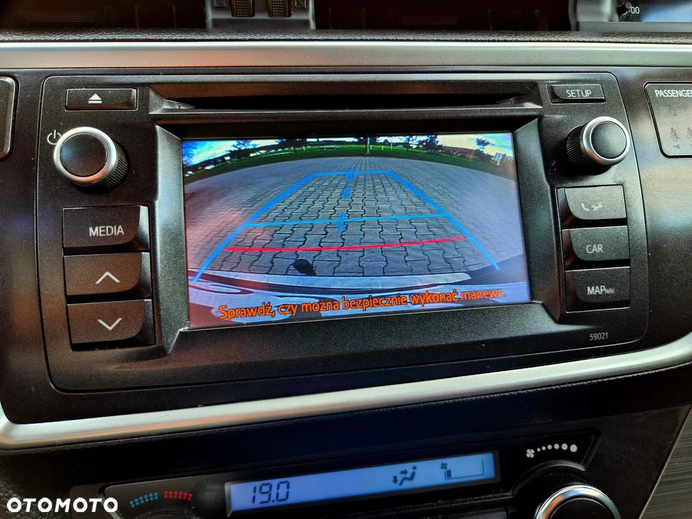 Toyota Auris 1.6 Premium - 37