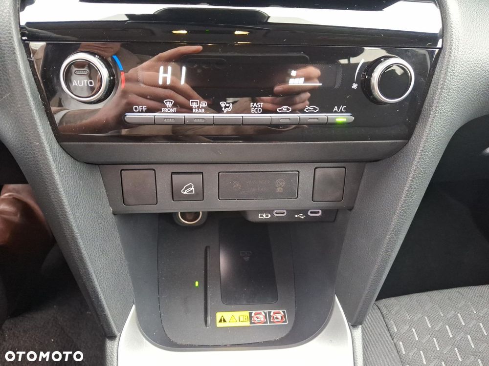 Toyota Yaris Cross - 16