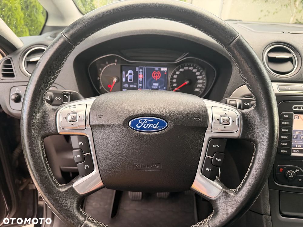 Ford S-Max 2.0 TDCi DPF Titanium - 24