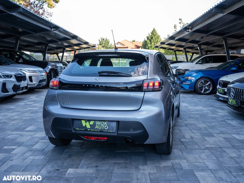 Peugeot 208 1.2L PureTech 75 S&S BVM5 Style - 12